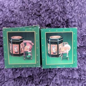 Enesco ivory cats Holiday Tin with Ornament bundle
